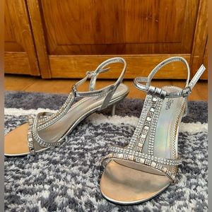 Silver Slipper heels size 7